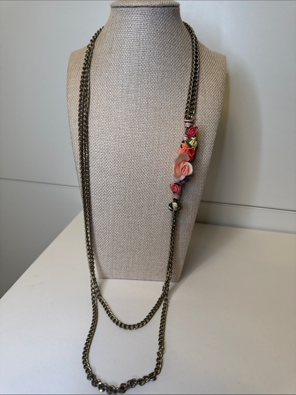 Delicate Multi-Color Floral Pendant Long Chain Necklace